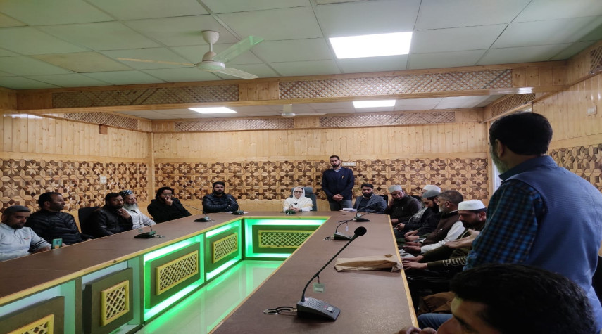 Delegation of Ulemas from Baramulla Meets J&K Waqf Board Chairperson to Discuss Welfare and Promotion of Sufism.