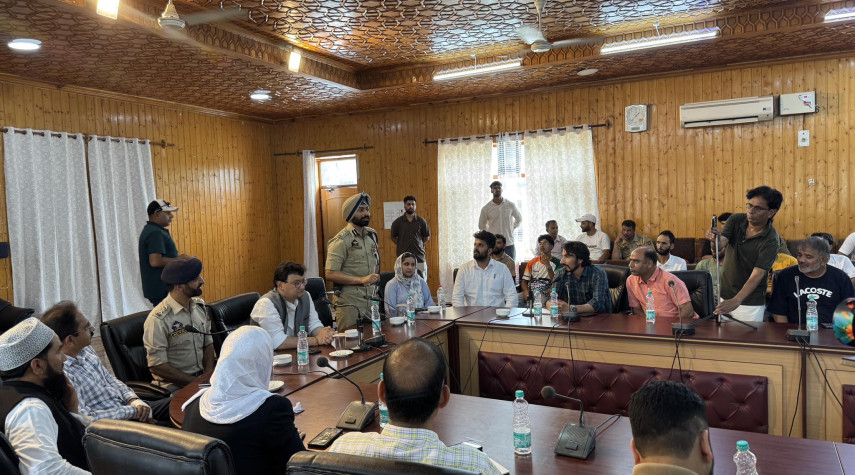 Mulakaat: Samkhun te Bedaar Gasun – Youth Dialogue on Awareness and Empowerment Held in Baramulla  Baramulla, 26th June 2025: